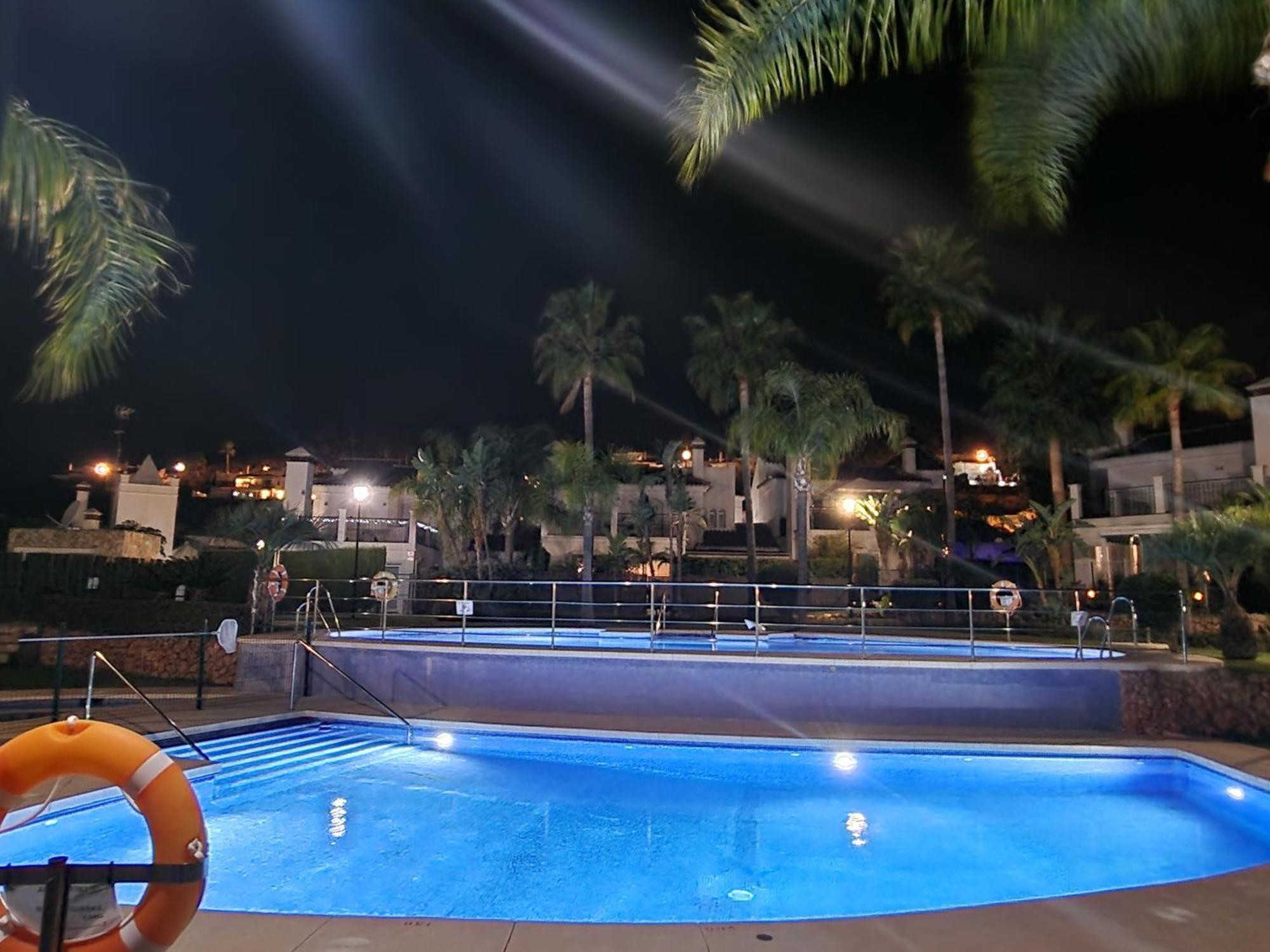 Sun & Palms - Cozy Flat In Quiet Neighbourhood With A Great Pool Area Apartment Malaga Luaran gambar