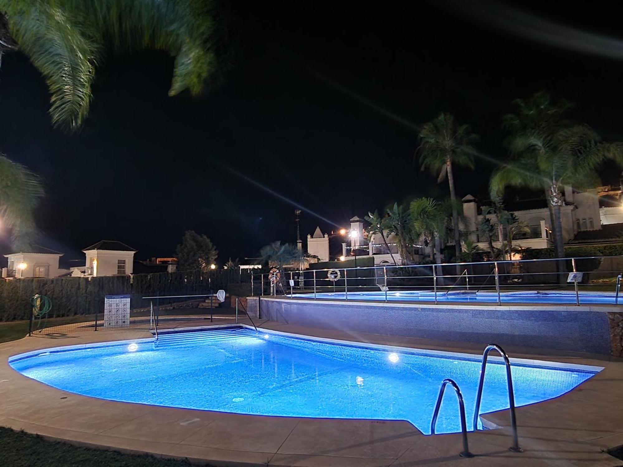 Sun & Palms - Cozy Flat In Quiet Neighbourhood With A Great Pool Area Apartment Malaga Luaran gambar